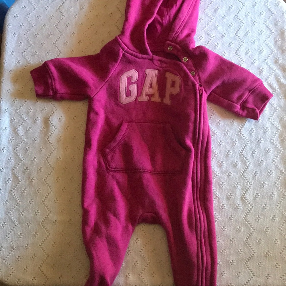 ✨BOGO✨NWOT Baby Gap Bundle Sleeper